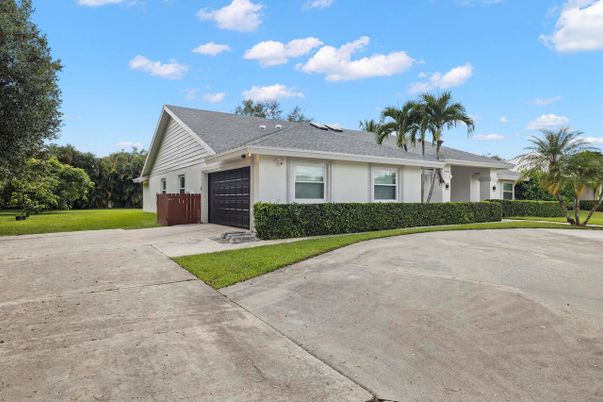 Attached, Backyard, Exterior, Facade, Ranch