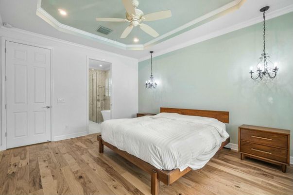 Bedroom, Chandelier, Interior, Pendant Lights, Recessed Lighting, Wood Texture Flooring