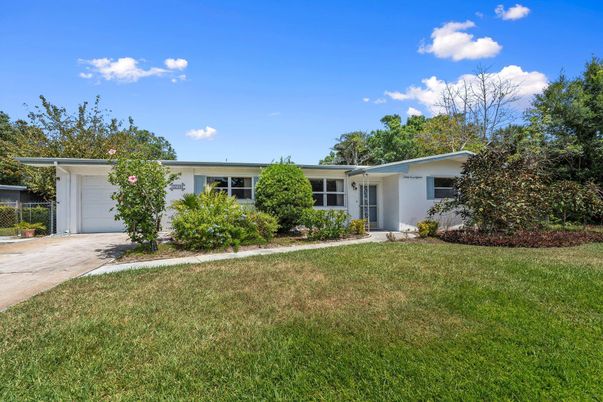 Attached, Backyard, Exterior, Facade, Ranch