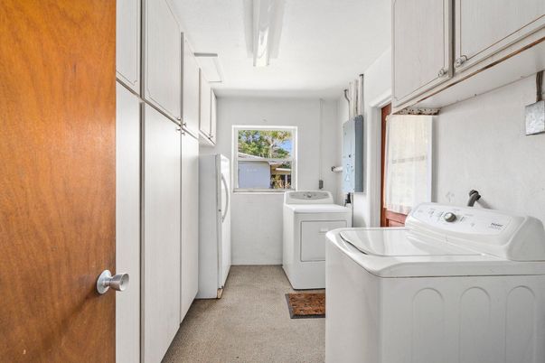 Interior, Washer