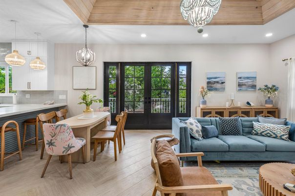 Dining room, Interior, Living room, Pendant Lights, Recessed Lighting, Wooden Ceilings, Wood Texture Flooring