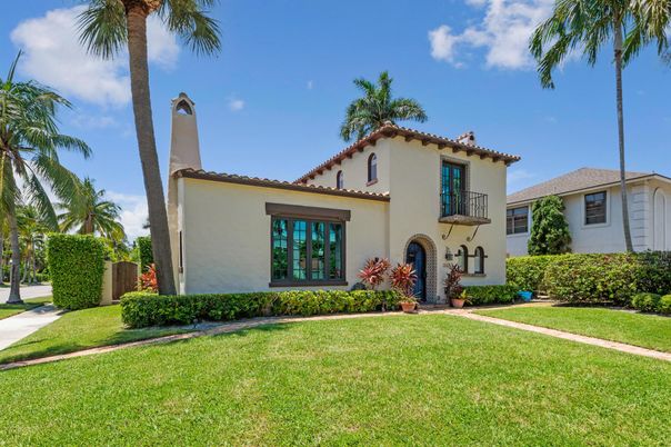 Backyard, Exterior, Facade, Spanish Mediterranean