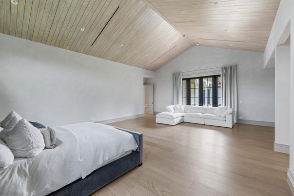 Bedroom, Interior, Recessed Lighting, Wooden Ceilings, Wood Texture Flooring