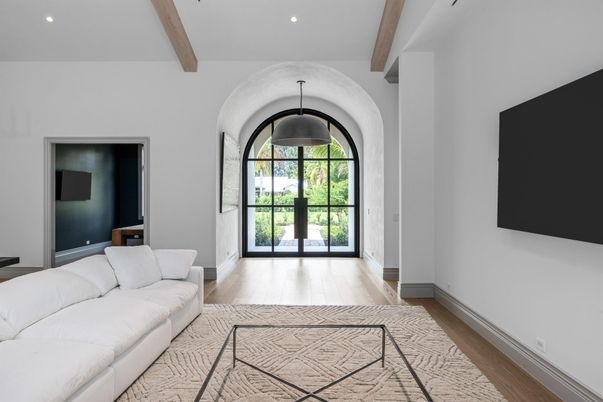 Interior, Living room, Pendant Lights, Recessed Lighting, Wooden Beams, Wood Texture Flooring