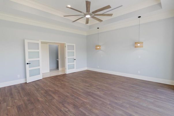 Empty room, Interior, Pendant Lights, Recessed Lighting, Wood Texture Flooring