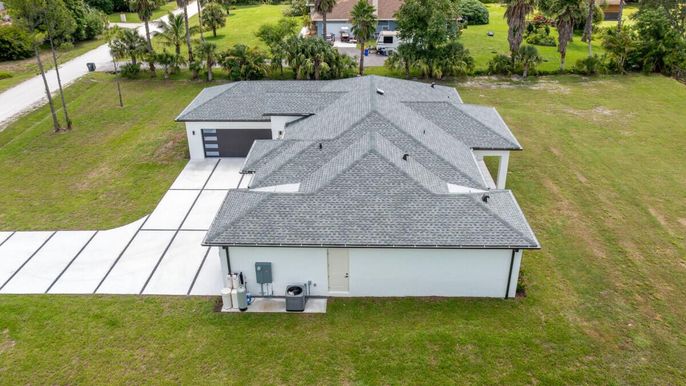 Exterior, Drone