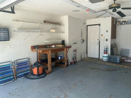 Garage, Interior