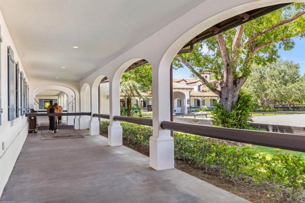 Exterior, Recessed Lighting