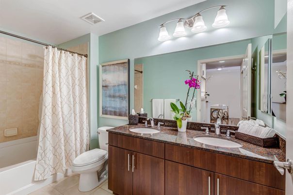 Bathroom, Dual Sink Vanities, Interior