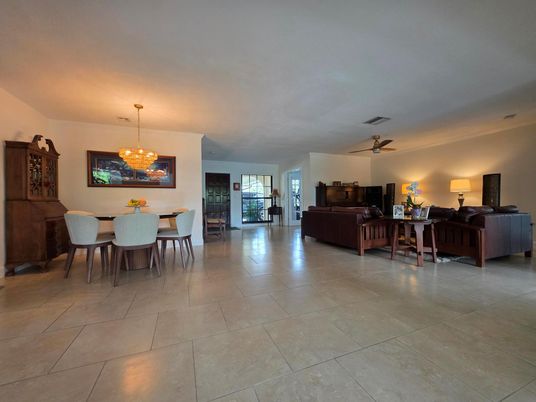 Chandelier, Dining room, Interior, Living room