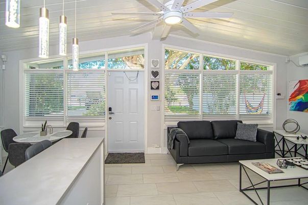 Interior, Living room, Pendant Lights