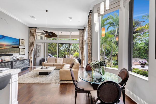 Dining room, Interior, Living room, Pendant Lights, Recessed Lighting, Wood Texture Flooring