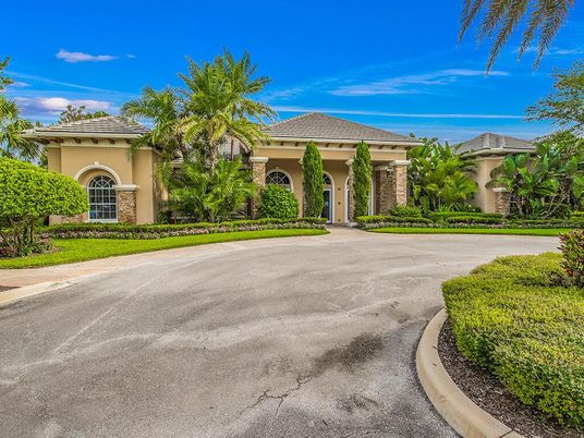 Backyard, Exterior, Facade, Mediterranean