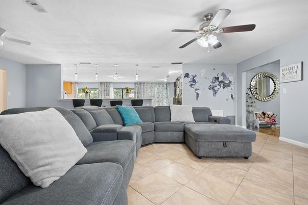 Interior, Kitchen, Living room, Pendant Lights