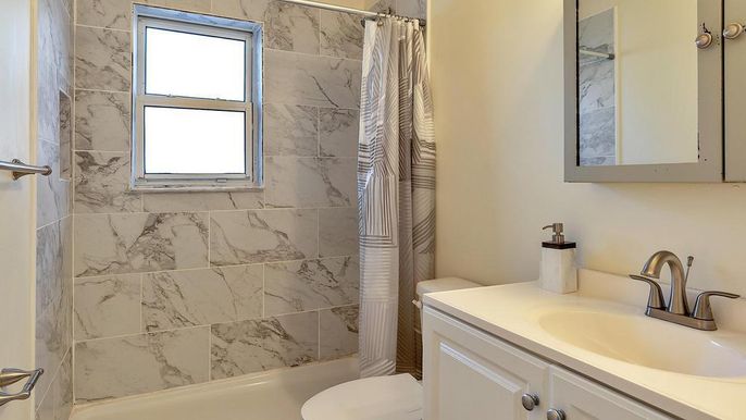 Bathroom, Interior, Marble Walls