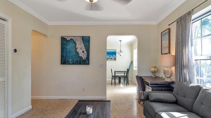 Dining room, Interior, Living room, Pendant Lights