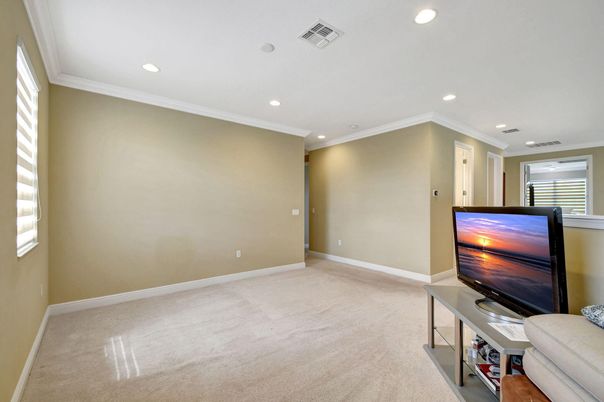 Empty room, Interior, Recessed Lighting