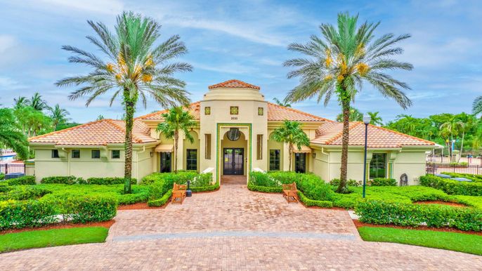 Backyard, Exterior, Facade, Mediterranean