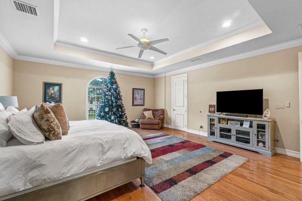 Bedroom, Interior, Recessed Lighting, Wood Texture Flooring