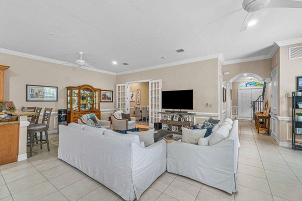 Dining room, Interior, Living room, Recessed Lighting