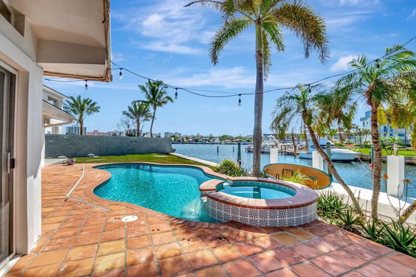Exterior, Pool, Water