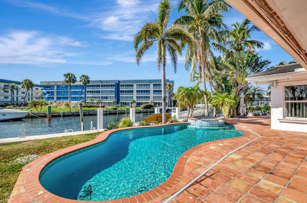 Exterior, Lake, Pool