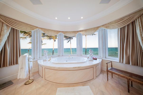 Bathroom, Interior, Recessed Lighting, Water