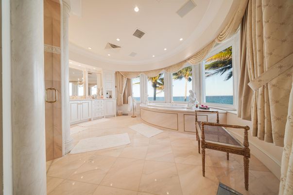 Bathroom, Interior, Recessed Lighting, Water