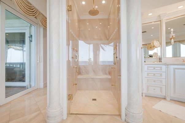 Bathroom, Interior, Recessed Lighting