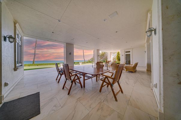 Dining room, Interior, Marble, Recessed Lighting, Water