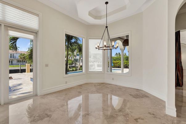 Chandelier, Empty room, Interior, Pendant Lights
