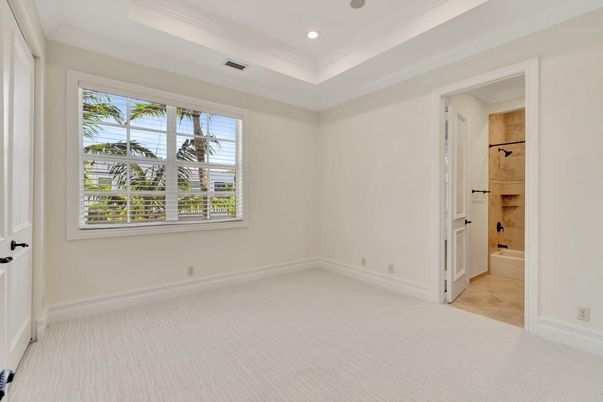 Bathroom, Empty room, Interior, Recessed Lighting