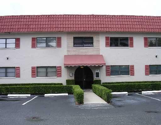 Exterior, Facade, Spanish Mediterranean