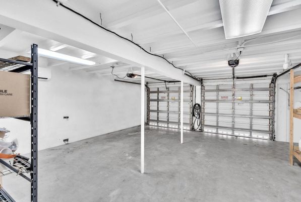 Garage, Interior