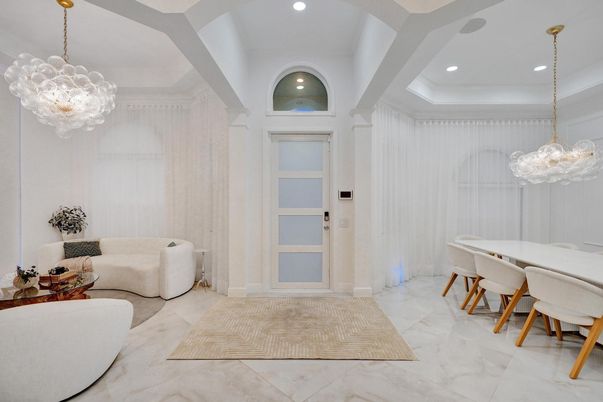 Chandelier, Interior, Living room, Marble, Pendant Lights, Recessed Lighting