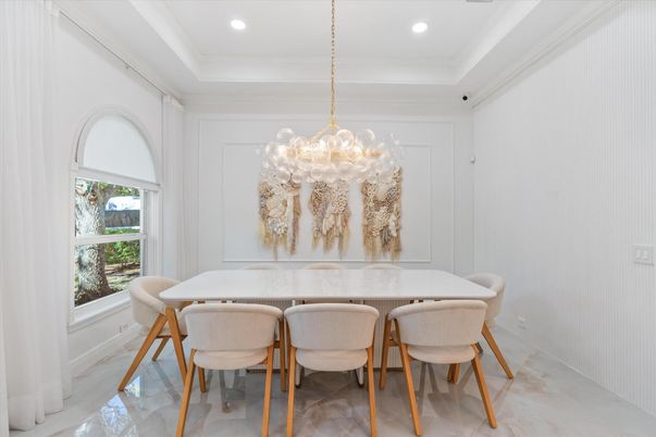 Dining room, Interior, Pendant Lights, Recessed Lighting