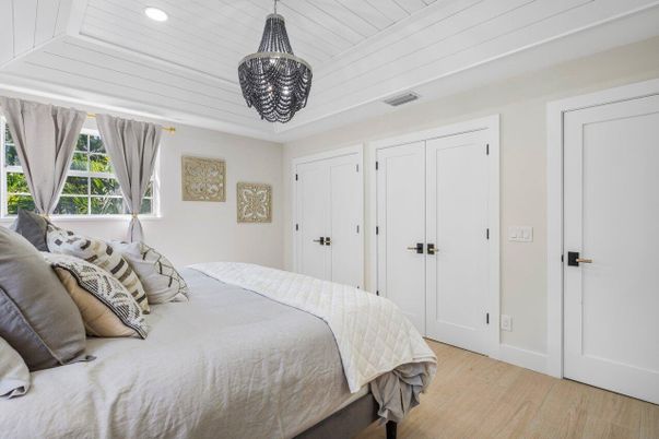 Bedroom, Interior, Pendant Lights, Recessed Lighting, Wood Texture Flooring