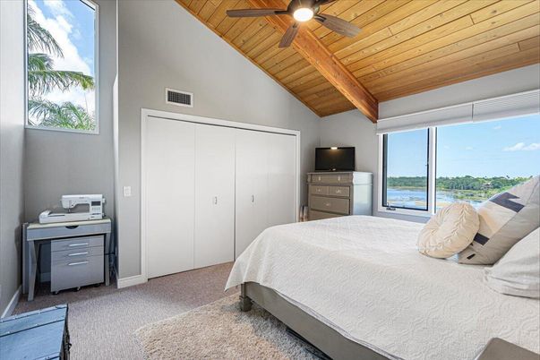 Bedroom, Interior, Wooden Beams, Wooden Ceilings
