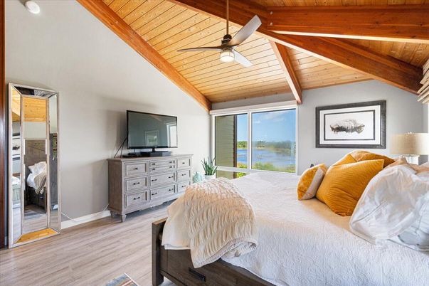 Bedroom, Interior, Water, Wooden Beams, Wooden Ceilings, Wood Texture Flooring