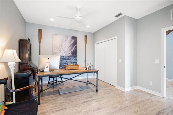 Home Office, Interior, Recessed Lighting, Wood Texture Flooring