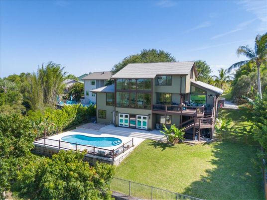 Backyard, Exterior, Pool