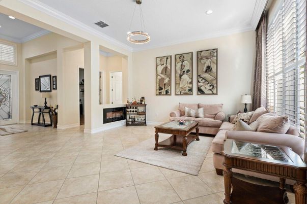 Interior, Living room, Pendant Lights, Recessed Lighting