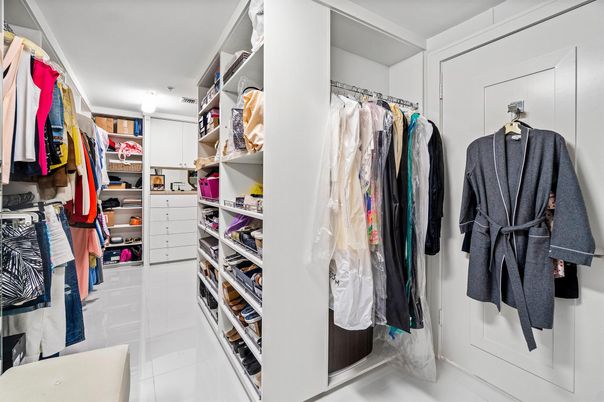 Interior, Walk-in Closets