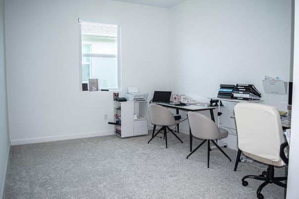 Home Office, Interior