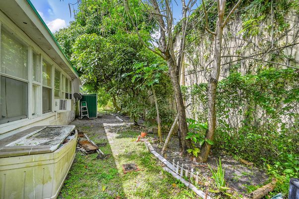 Backyard, Exterior, Hot Tub