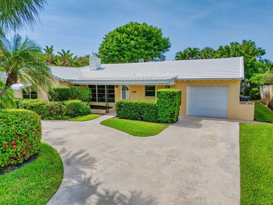 Attached, Backyard, Exterior, Facade, Ranch
