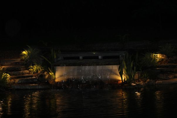Exterior, Lake