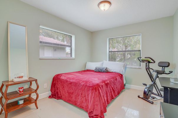 Bedroom, Fitness Equipment, Interior