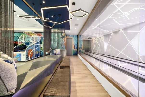 Interior, Pendant Lights, Recessed Lighting, Wood Texture Flooring