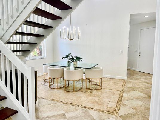 Dining room, Interior, Pendant Lights, Recessed Lighting